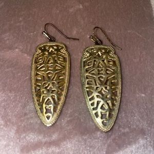 Kendra Scott Arrowhead Earrings